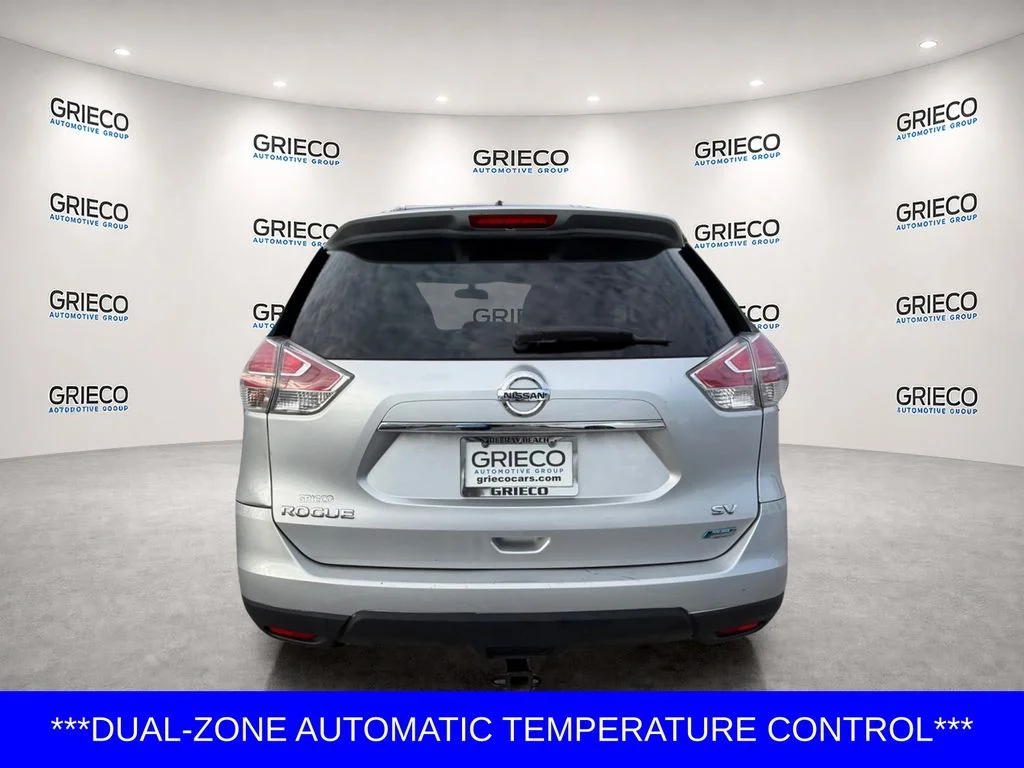 Used 2014 Silver Nissan SV image 6