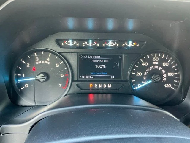 Used 2019 Blue Metallic Ford XL image 33