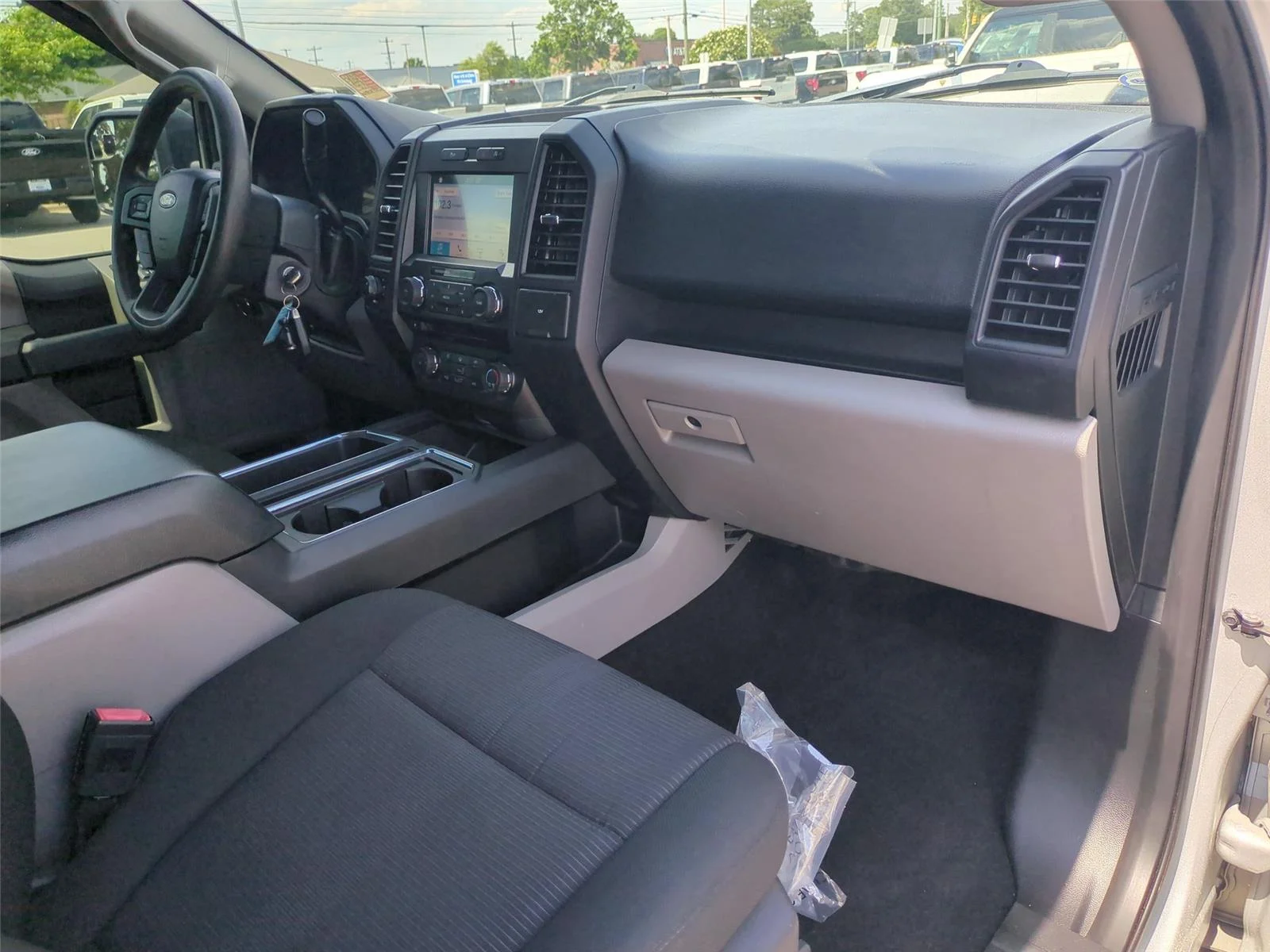 Used 2018 Ingot Silver FORD  image 36