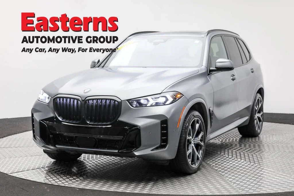 Used 2025 Gray BMW xDrive40i image 1