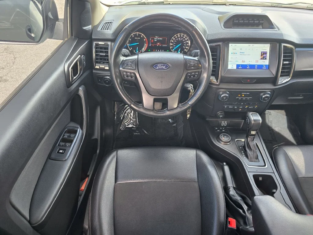 Used 2023 Green Ford XLT image 31