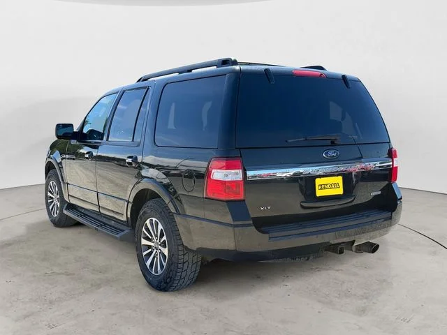 Used 2017 Black Ford XLT image 3