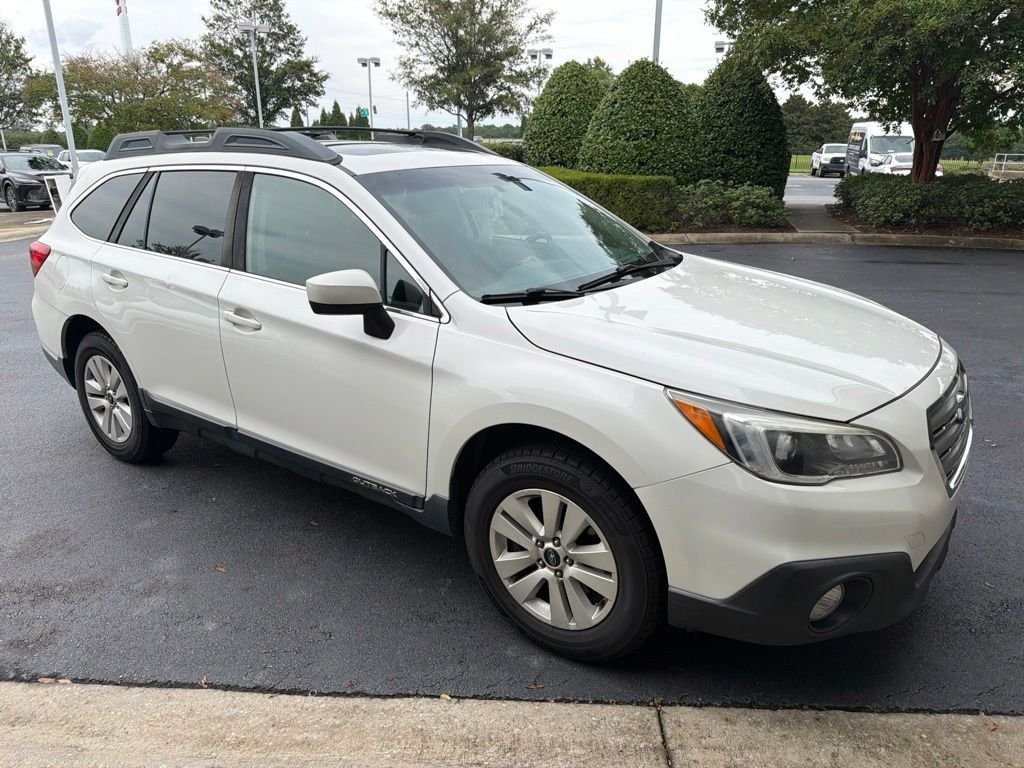 Used 2017 White Subaru 2.5i Premium image 2