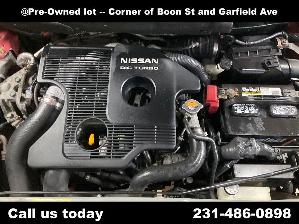 Used 2011 Red Nissan SL image 10