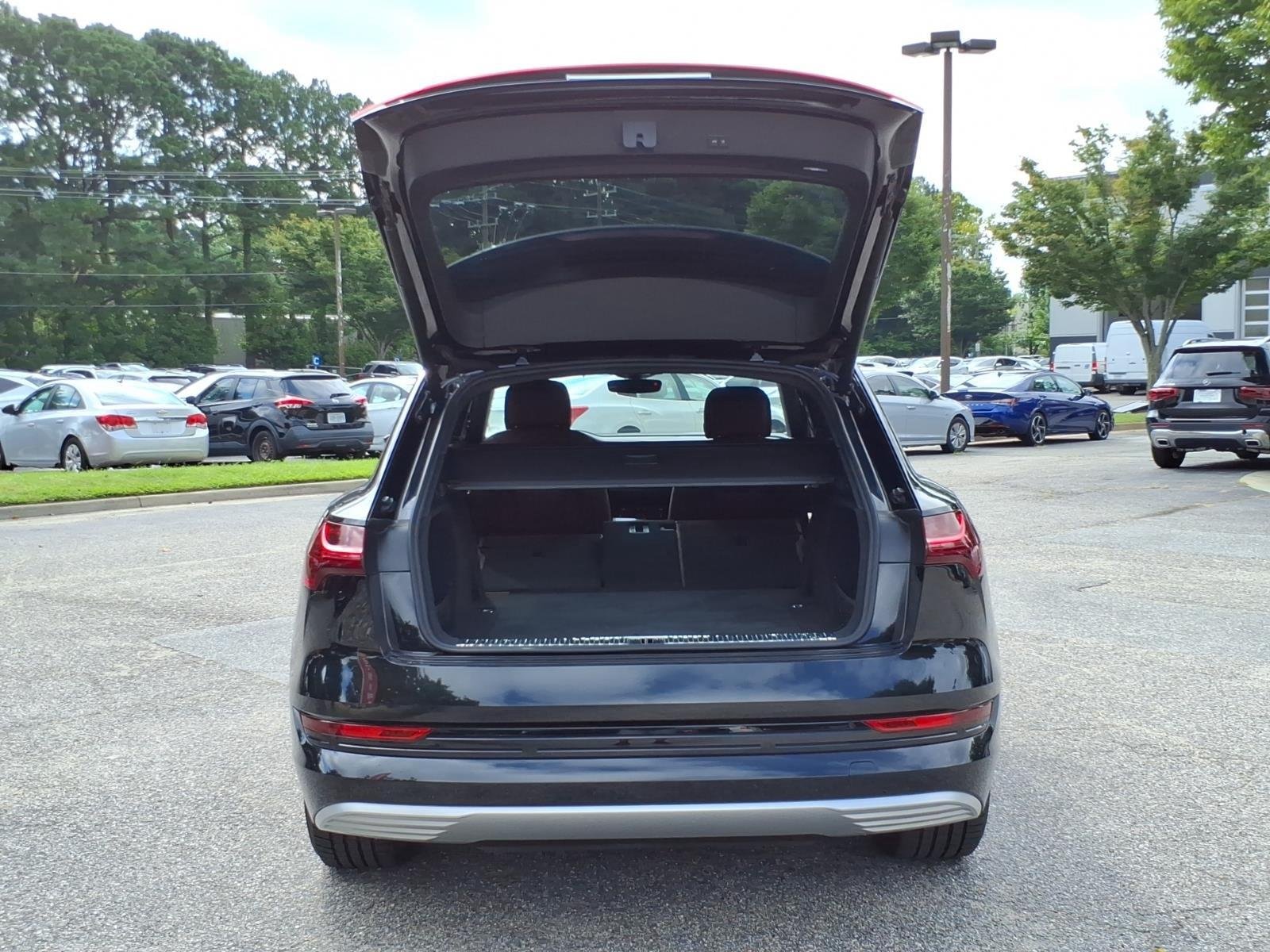 Used 2019 Mythos Black Metallic Audi Premium Plus image 30