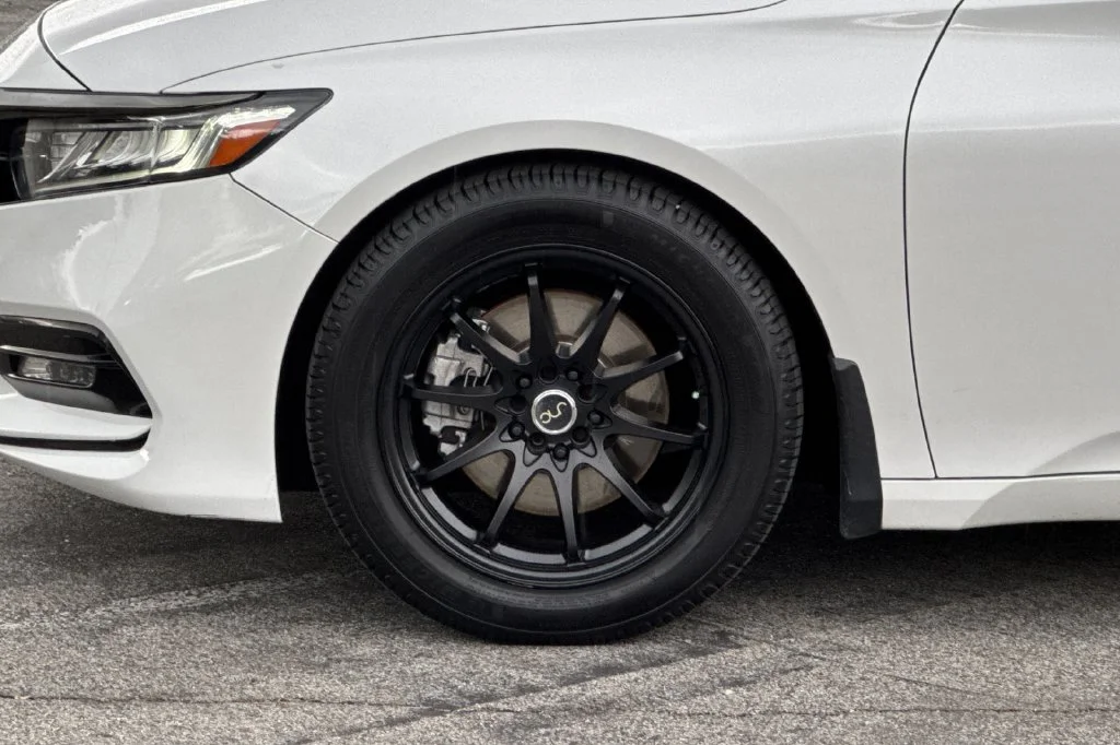 Used 2020 Platinum White Pearl Honda Sport image 30