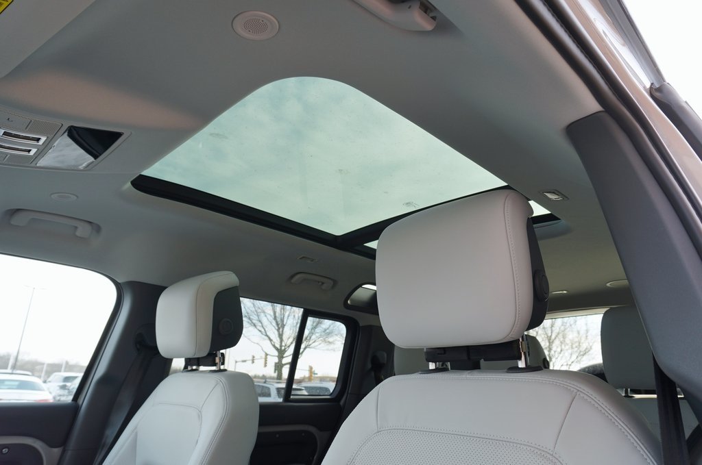 2026 LAND ROVER DEFENDER - Image 14