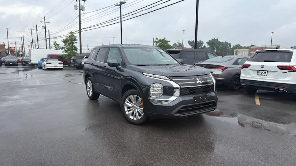 2026 Mitsubishi Outlander