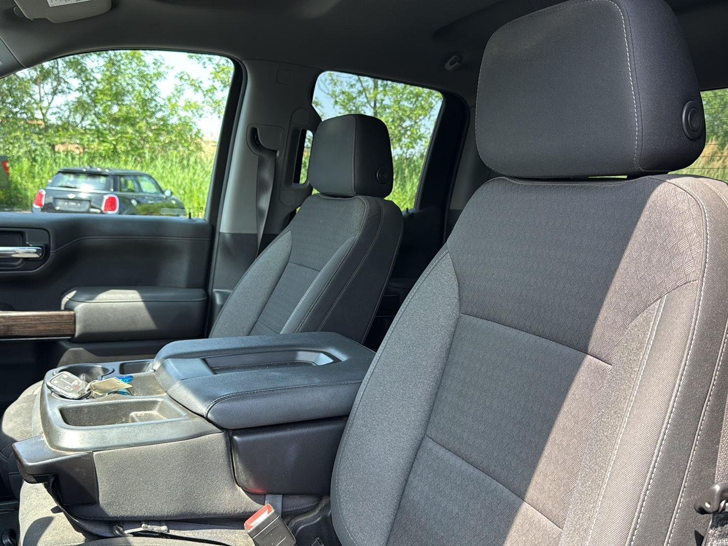 Used 2022 Onyx Black GMC Elevation image 5