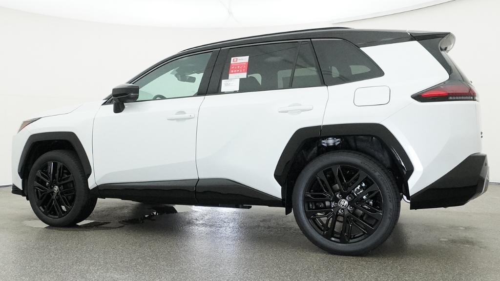New 2026 Wind Chill Pearl with Midnight Black Metallic roof Toyota XSE image 14