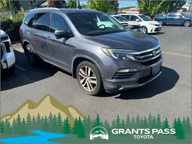 2016 Honda Pilot 4WD Touring's photo