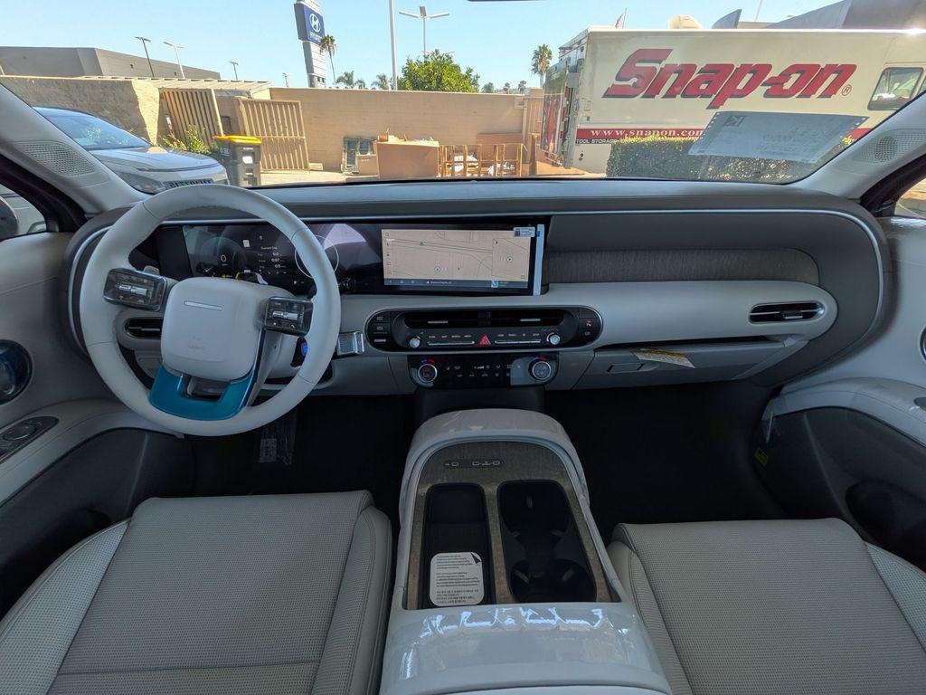 New 2026 Gray Hyundai Blue SEL 8P image 27