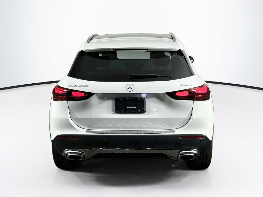 New 2026 Polar White Mercedes-Benz GLA 250 image 6