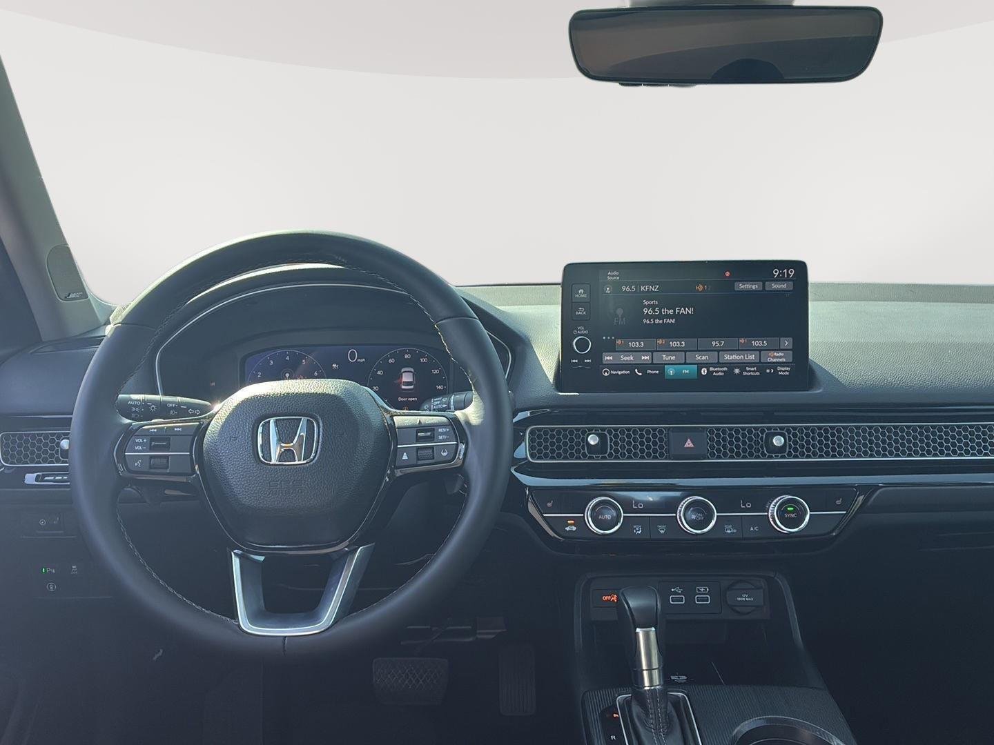 Used 2023 Crystal Black Pearl Honda Touring image 6