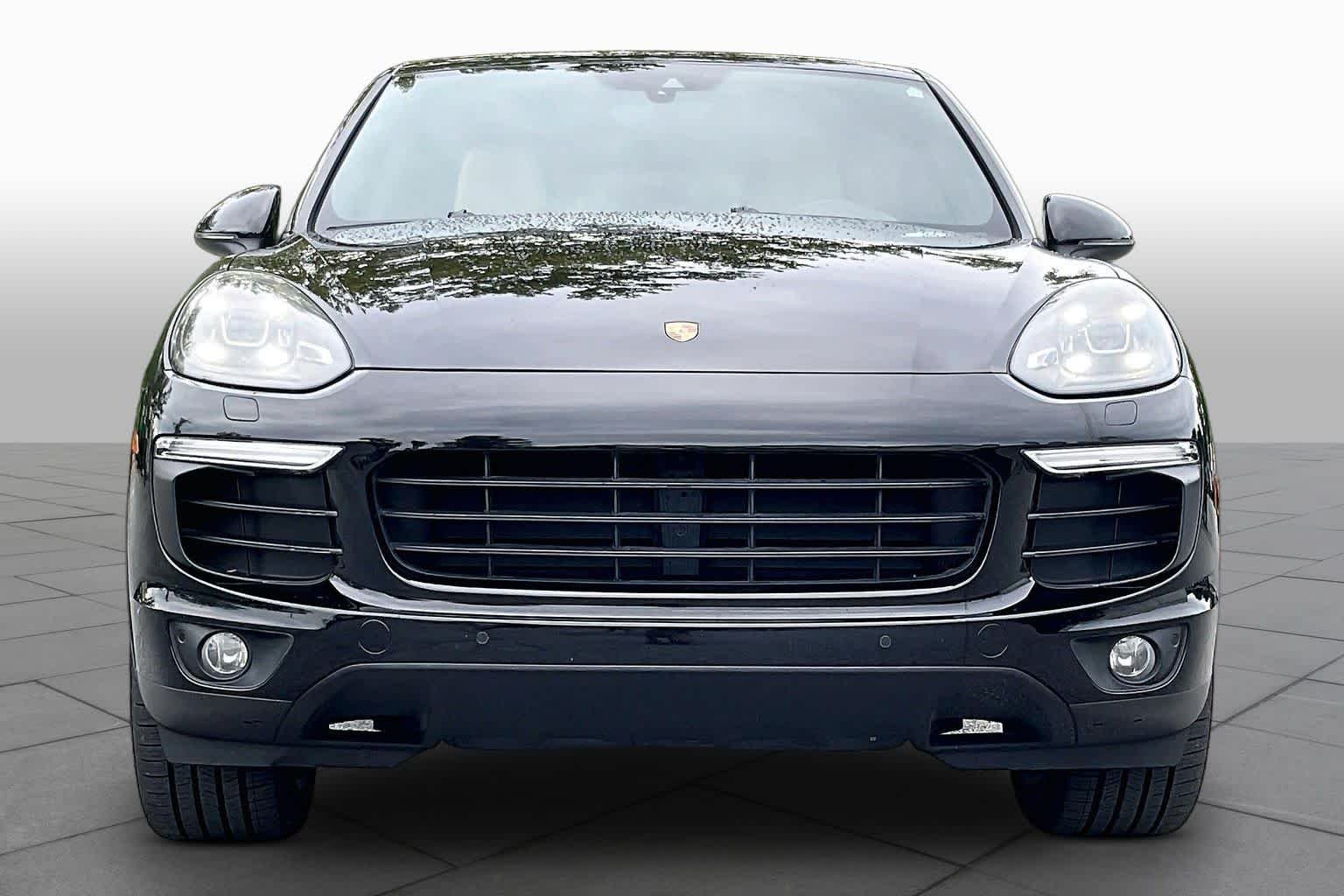 Used 2018 Black Porsche  image 3