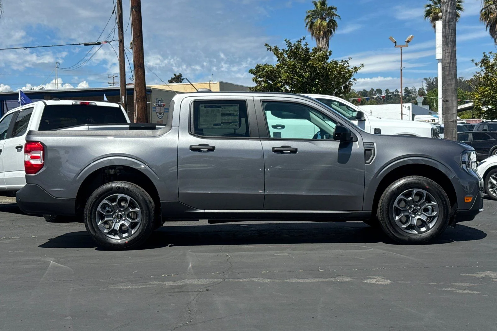 New 2026 Carbonized Gray Metallic Ford XLT image 2