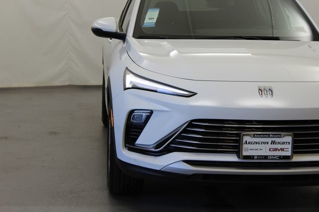 New 2026 Summit White Buick Preferred image 4