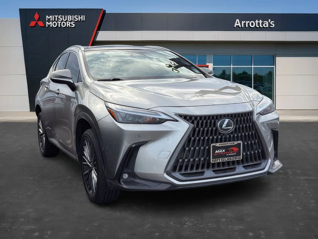 2022 Lexus NX 350h 350h Luxury AWD's photo