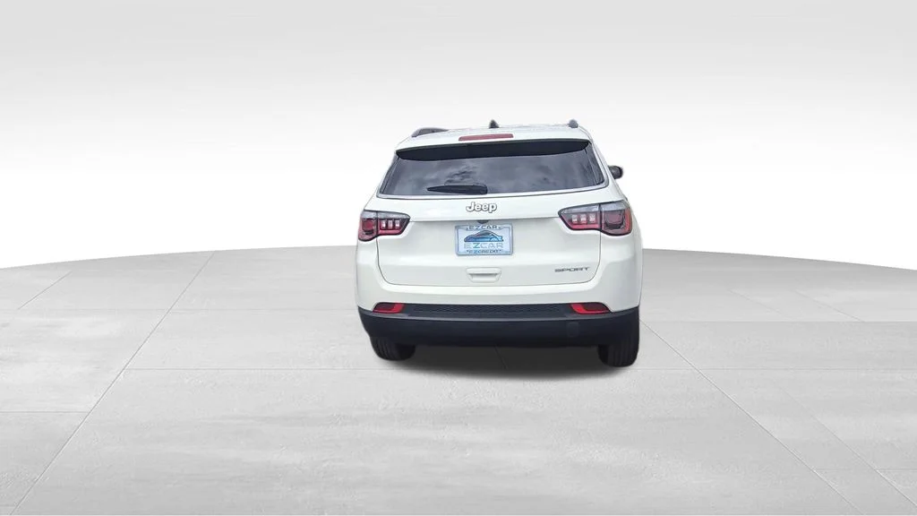 Used 2019 White Clearcoat Jeep Sport image 8
