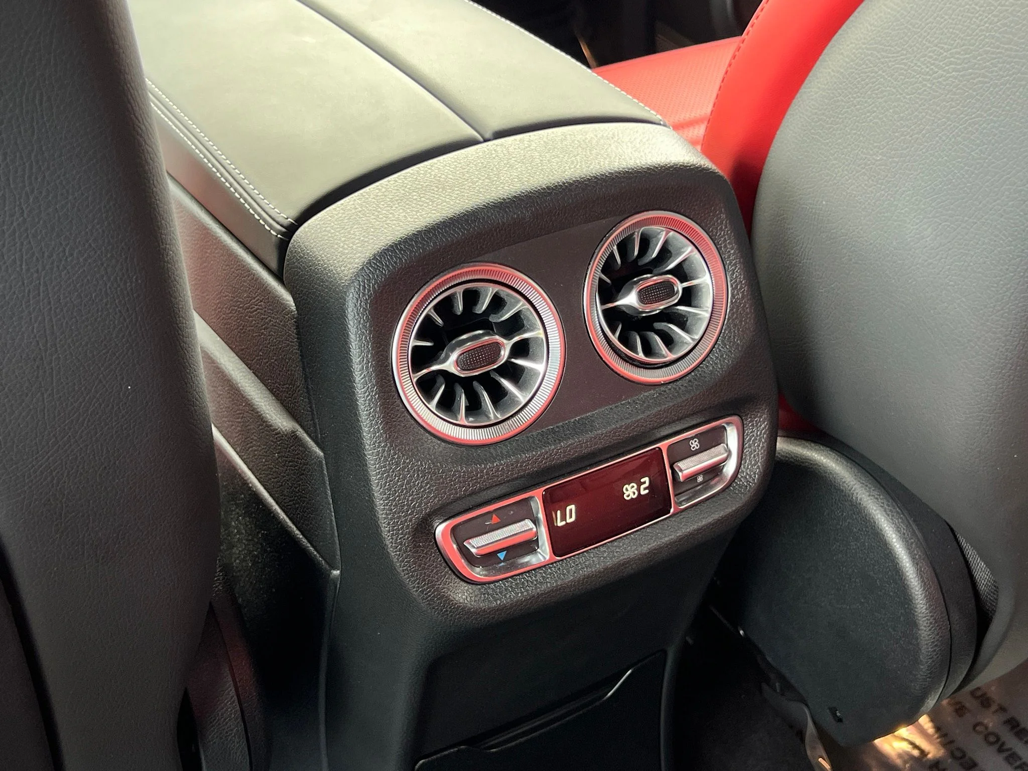 Used 2023  Mercedes-Benz G 550 image 24