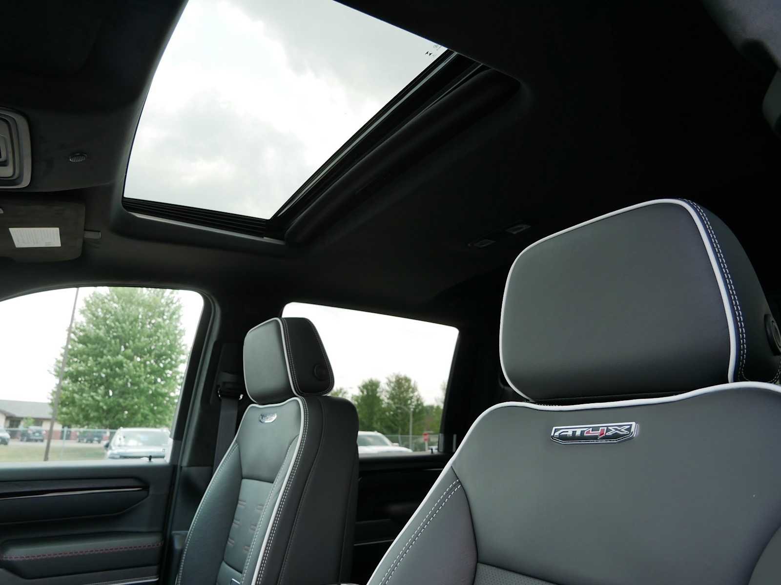 2026 GMC Sierra 2500HD AT4X - Photo 18