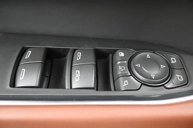 Used 2025 Sterling Metallic GMC Denali Ultimate image 12