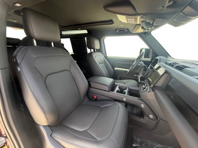 New 2026 Sedona Red Land Rover X-Dynamic SE image 16