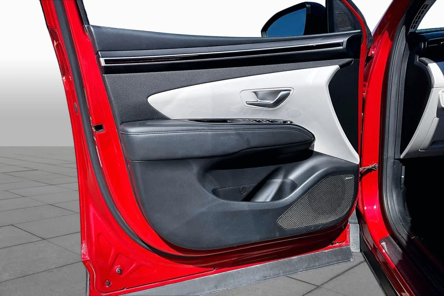 Used 2022 Calypso Red Hyundai SEL image 22