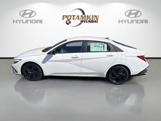 Used 2026 White Hyundai SEL Sport image 8