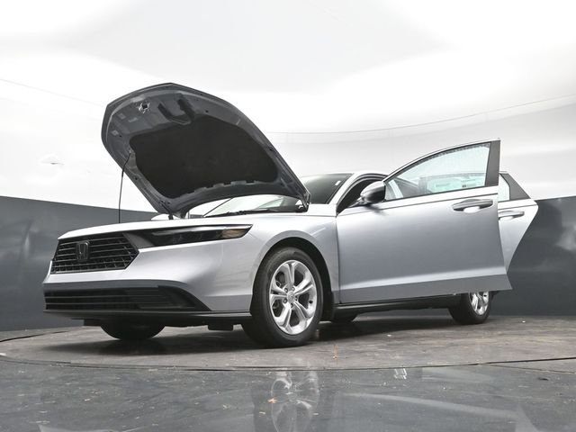 New 2026 Solar Silver Metallic Honda LX image 44
