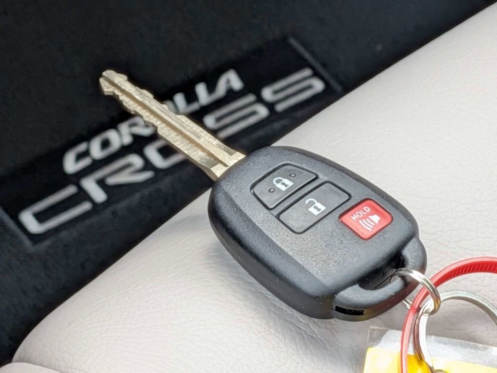 Used 2026  Toyota L image 35