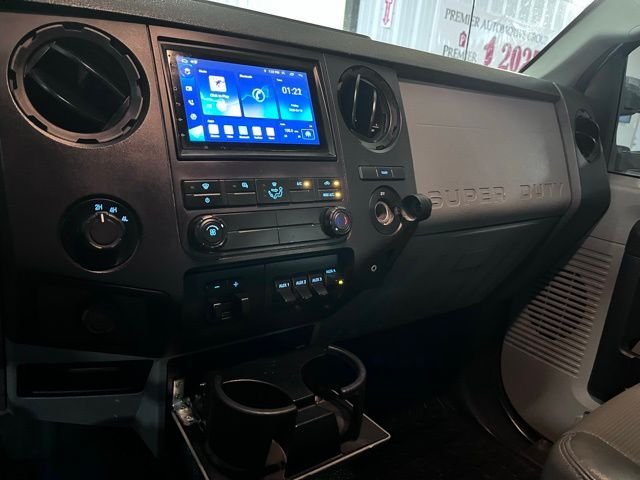 Used 2016 White Ford XL image 19