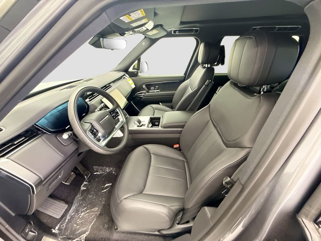 New 2026 Eiger Grey Land Rover SE image 18