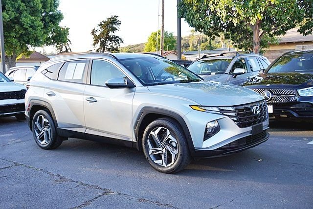 Used 2023 Silver Hyundai SEL image 5