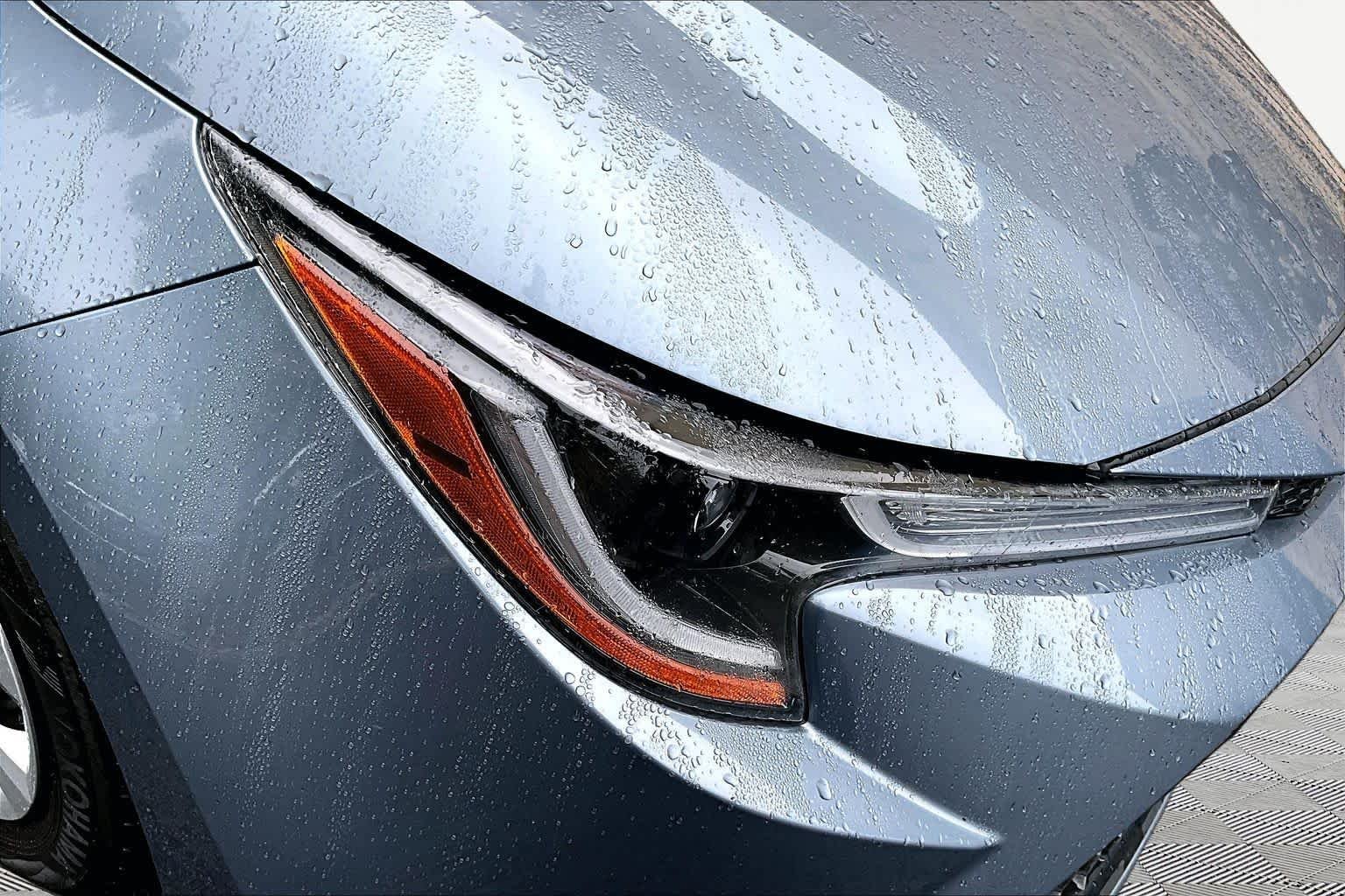 Used 2022 Celestite Toyota LE image 28