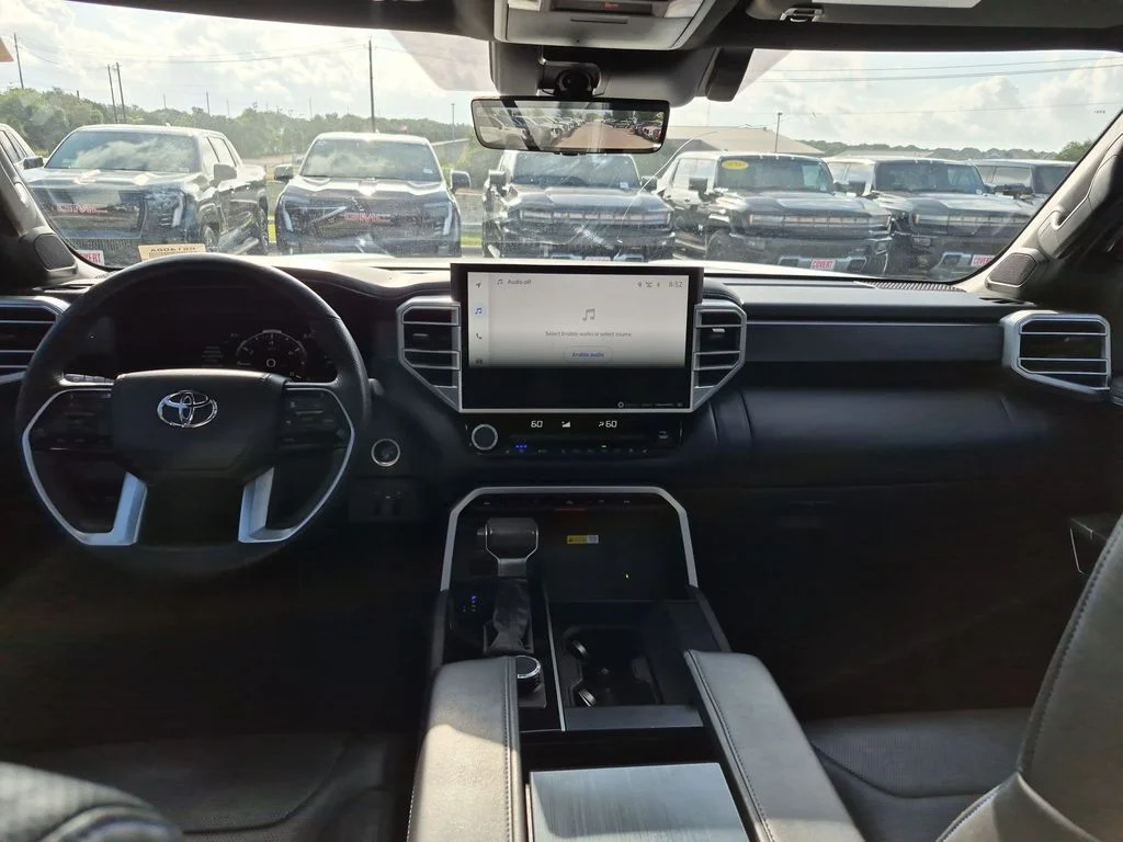 Used 2022 Silver Toyota Platinum image 32
