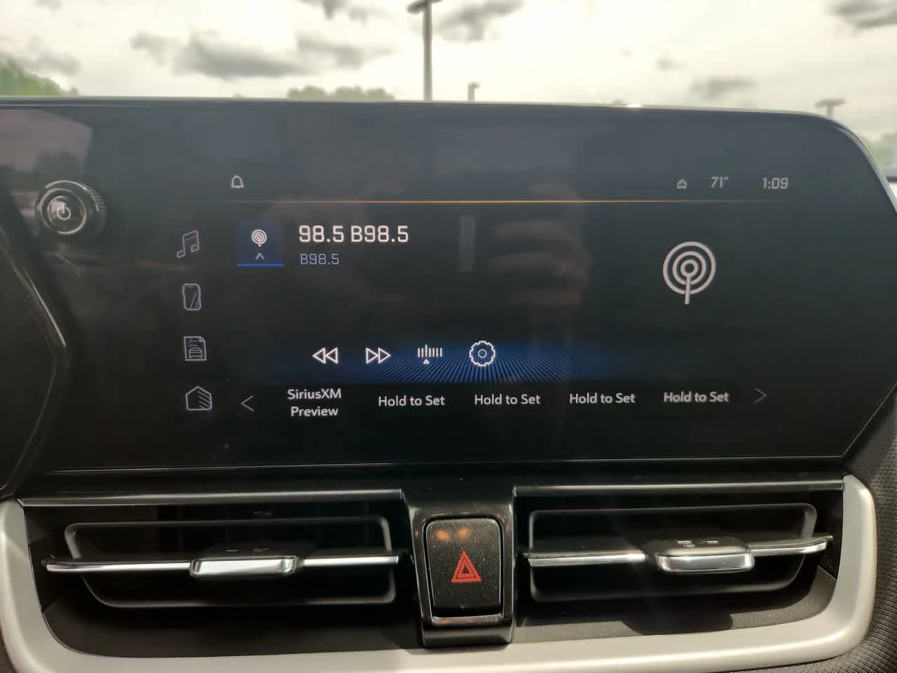 Used 2025 Mosaic Black Metallic Chevrolet LT image 21