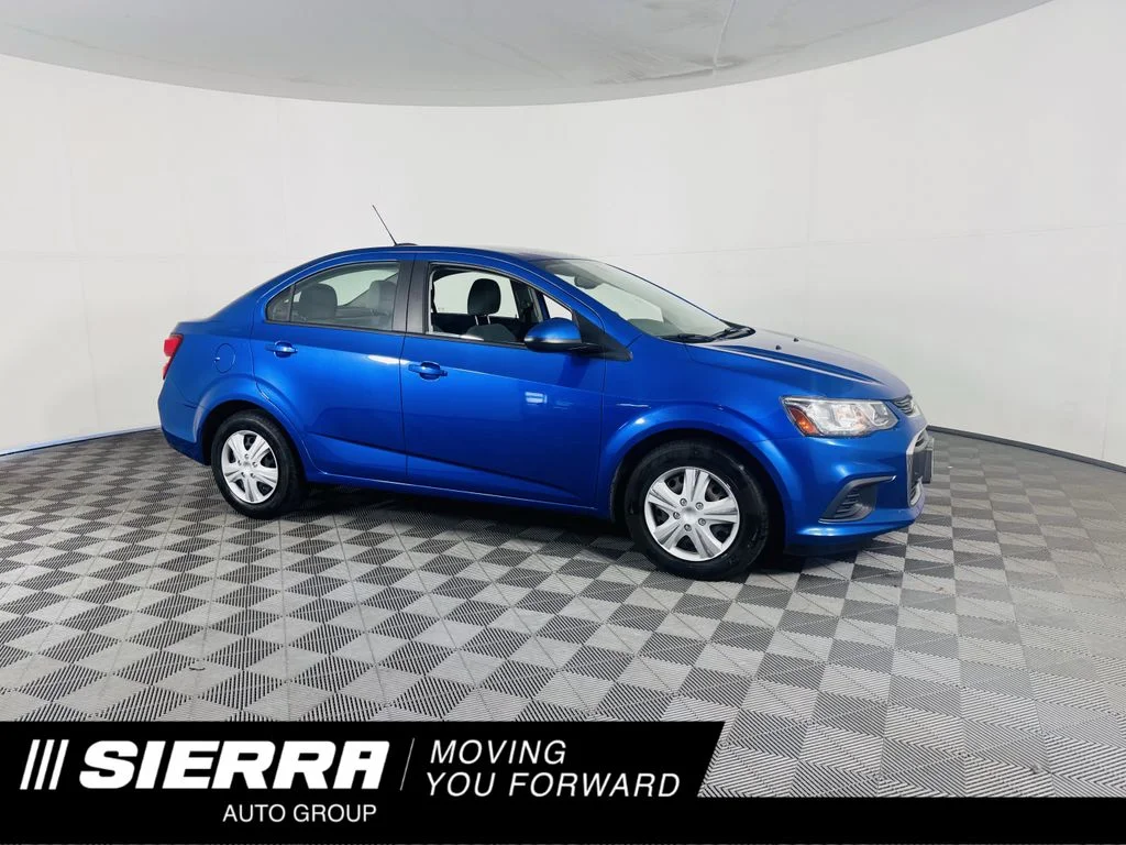 Used 2018 Blue Chevrolet LS image 1