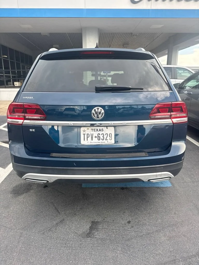 Used 2019 Blue Volkswagen 2.0T SE image 6