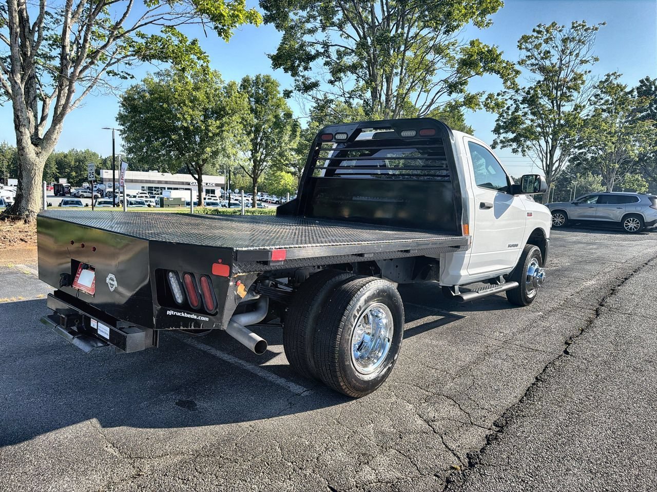Used 2022  Ram Tradesman image 8