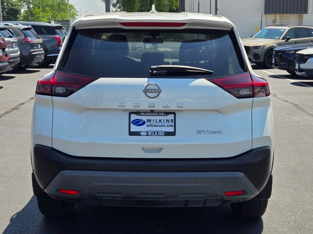 Used 2023 Pearl White Nissan SV image 12