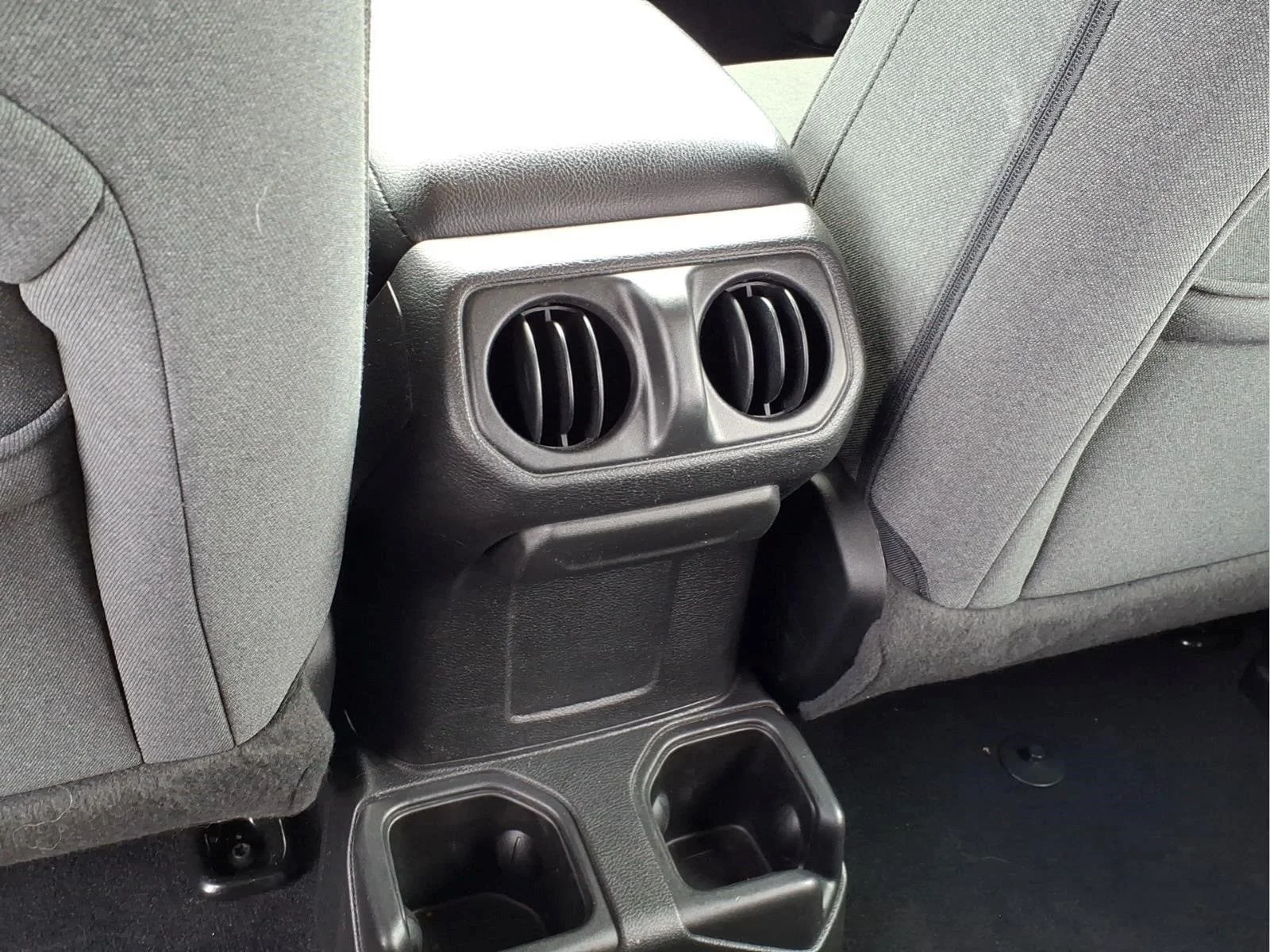 Used 2024 Bright White Clearcoat Jeep Sport image 10