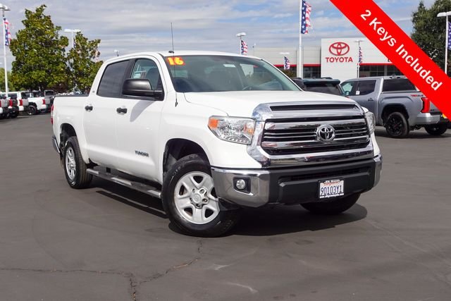 Used 2016 White Toyota SR5 image 2