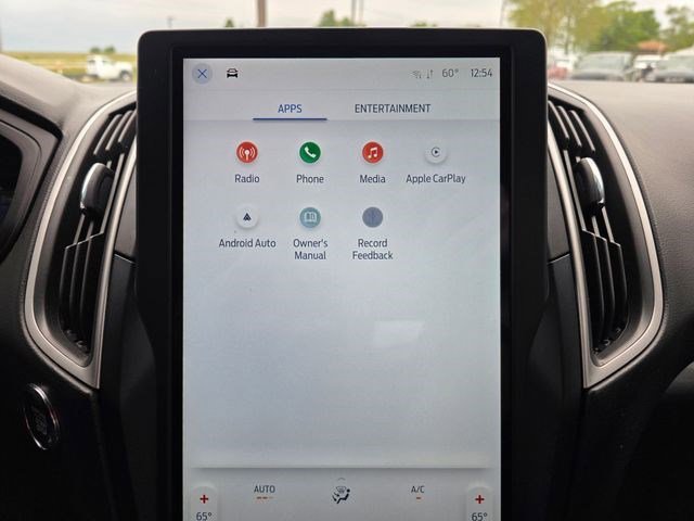 Used 2022 Black Metallic Ford SE image 28