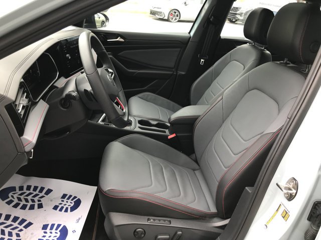 Certified Used 2025 Monument Gray w/Deep Black Roof Volkswagen Autobahn image 24