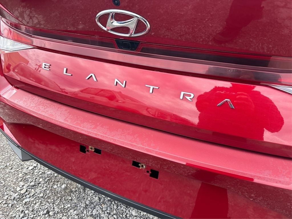 Used 2023 Red Hyundai SEL image 14