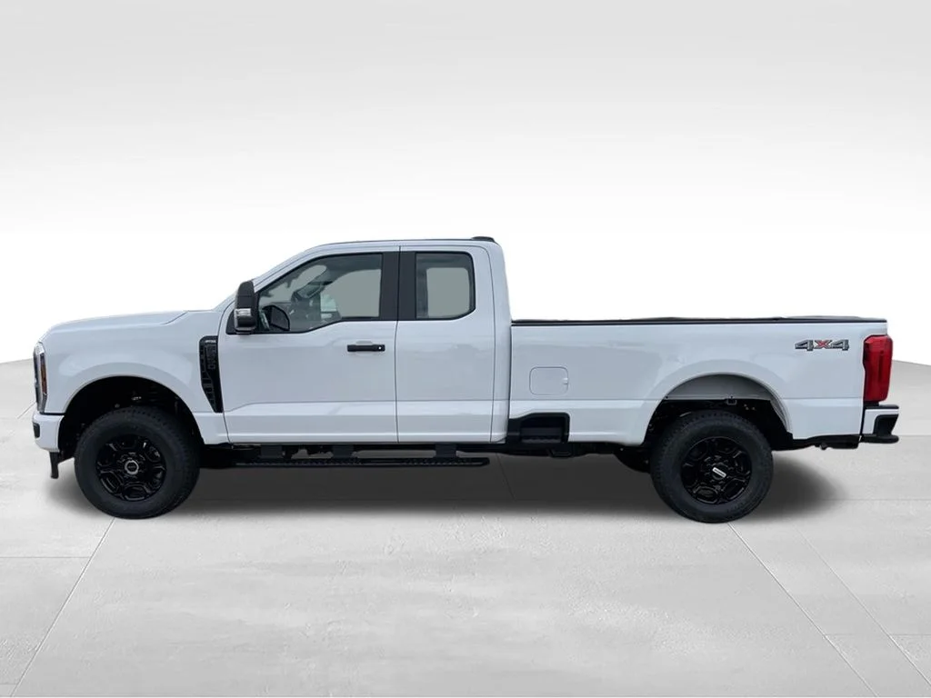 New 2026 Oxford White Ford F-350® XL image 27