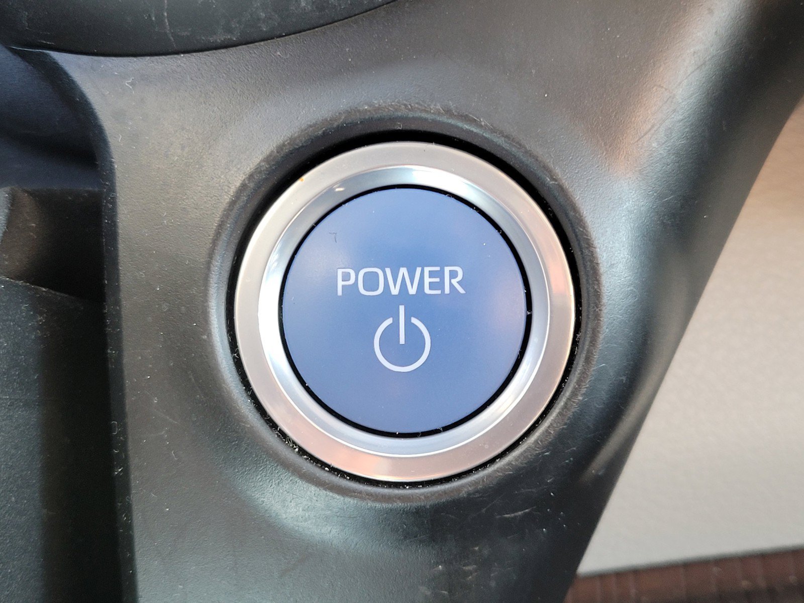 Used 2021  Toyota XLE image 23