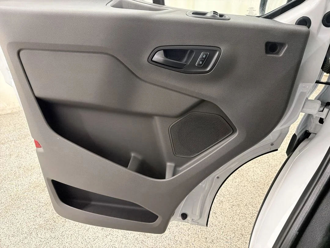 New 2026 Oxford White Ford Cargo Van image 17