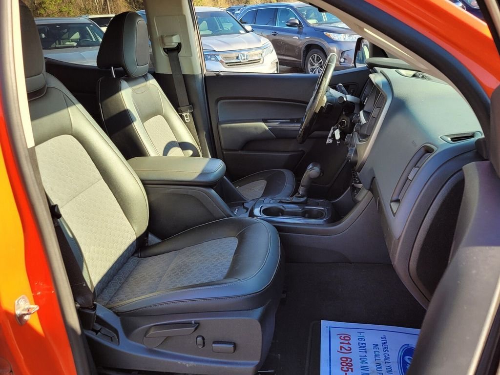 Used 2020 Orange Chevrolet Z71 image 14